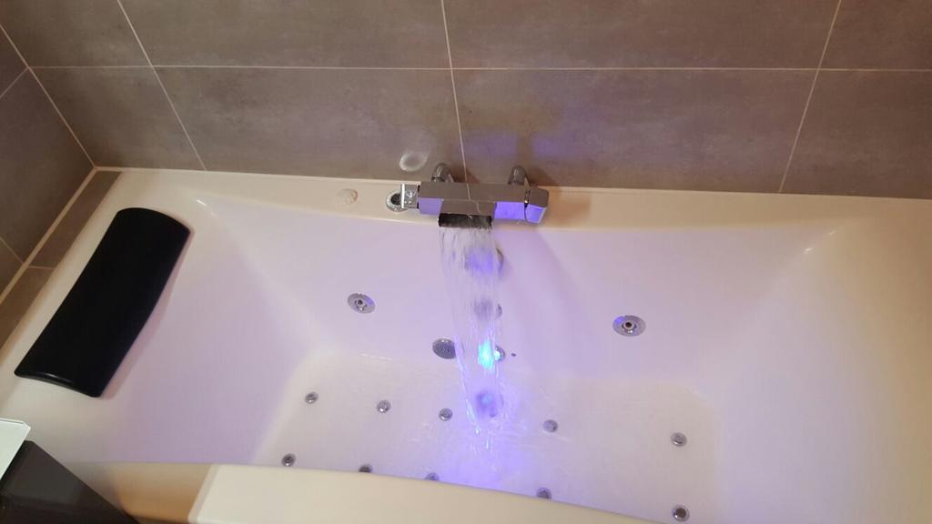 Cite Espace Apartment Toulouse Buitenkant foto
